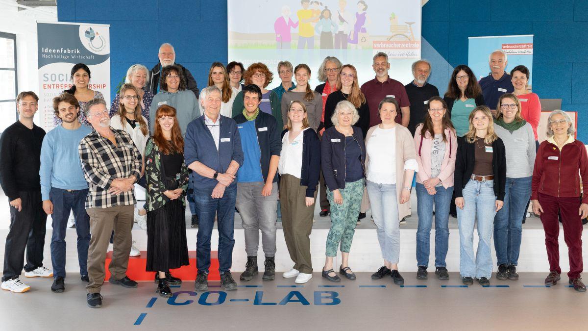 Gruppenfoto der Teilnehmenden