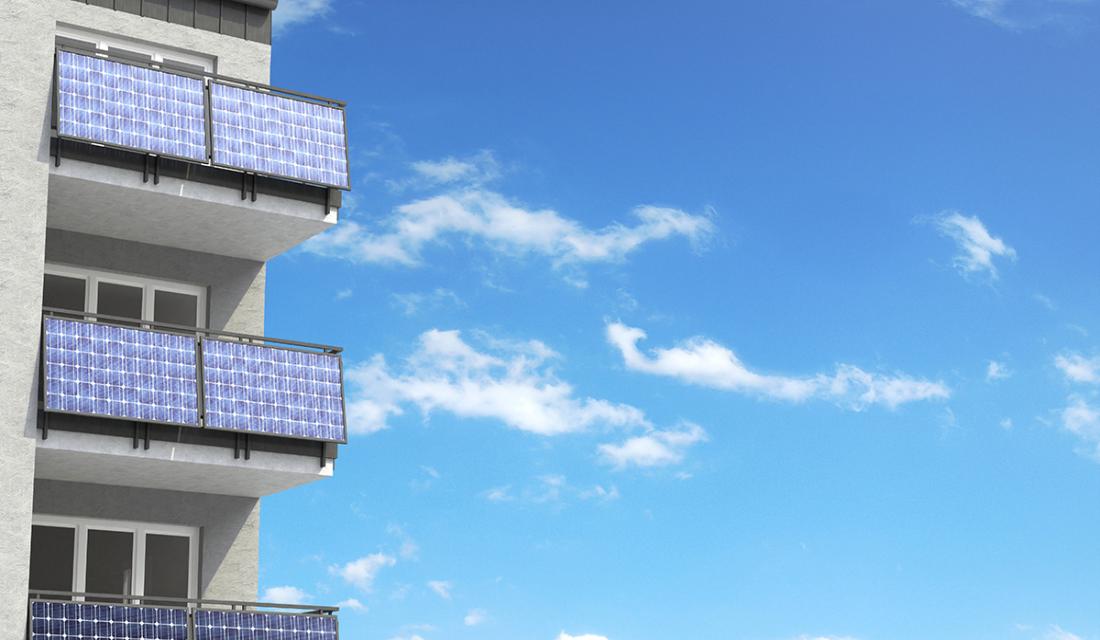 Balkone mit Solarelementen
